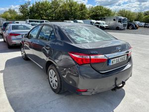 16 Corolla 1.3 Petrol NCT 12/26 100km Starts - Image 3