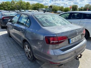 16 Jetta CL 2.0 Tdi Starting 120km Drives - Image 4