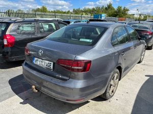 16 Jetta CL 2.0 Tdi Starting 120km Drives - Image 3