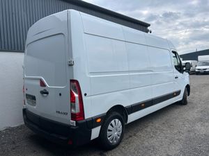 2022 Renault Master ‘ Manufactures warranty 10/27 - Image 3