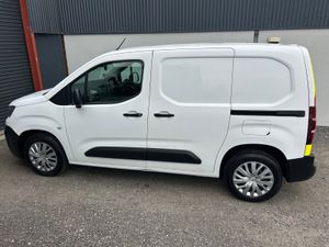 2020 Peugeot Partner Professional - Image 4