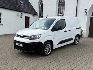 Citroen Berlingo 2021 - Image 2