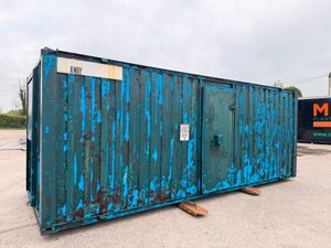 21 x 9 CHANGING / DRYING ROOM + SHOWER.1266P - Image 2