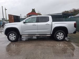 241 VW  Amarok Automatic only 17 miles - Image 4