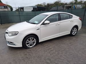2015 MG 6  Light Damage - Image 2