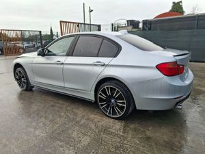 2012 BMW 320d Light Damage - Image 4