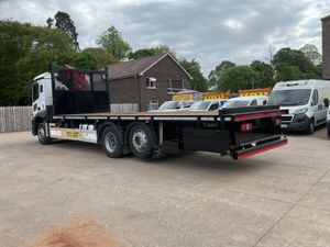 2020 Mercedes Arocs 2535 Flatbed Crane Lorry - Image 4