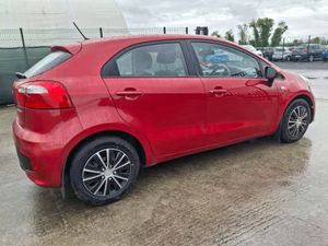 2016 Kia Rio  Very light Damage - Image 3