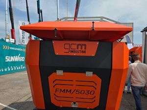 GCM 4.5 ton Compact Tracked Crusher - Image 3