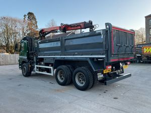2017 Volvo FM370 6x4 Tipper Grab - Image 4