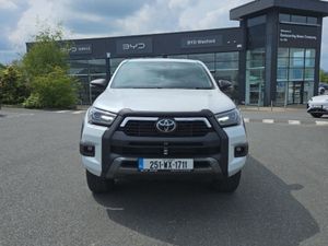 Toyota Hilux HILUX 2.8 MHEV INVINCIBLE 4DR - Image 2