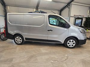 23 RENAULT TRAFIC SL28 2.0 DIESEL - Image 2