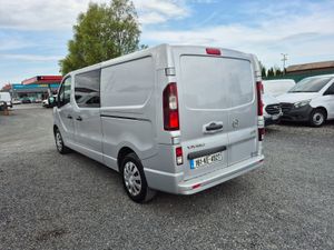 OPEL VIVARO SPORT CREWCAB - Image 4