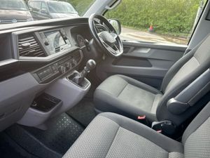 Volkswagen Transporter HIGHLINE LWB 150BHP MANUAL - Image 3