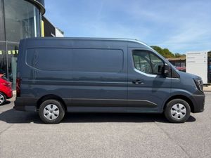 Renault Master  MM 170bhp PLUS OPTIONS - Image 4