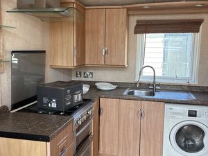 3 BED FULL RESEDENTIAL SPEC VOGUE LODGE - Image 4