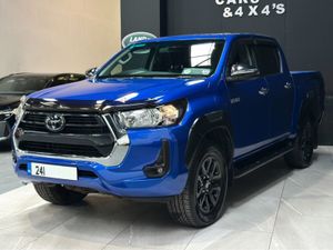 2.8 SR5 DOUBLE CAB - Image 4