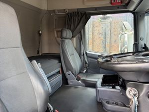 2016 Scania G320 6x2 c/w 28ft curtain. Ref No:2611 - Image 4