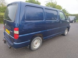 2008 Toyota hiace 2.5 d4d swb - Image 4