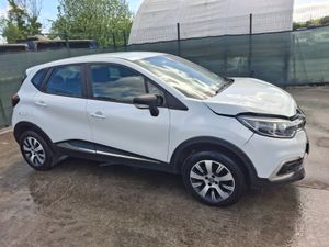 2019 Renault Captur 1.5 Diesel - Image 2