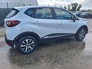 2019 Renault Captur 1.5 Diesel - Image 3