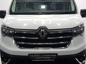 Renault Trafic RED VAN FWD 130 3T1 E6 - Image 2