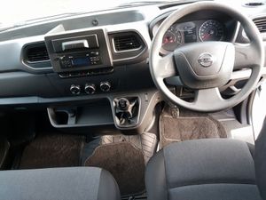 Nissan Interstar INTERSTAR L2 H2 135 FWD 6E 5DR ** - Image 4