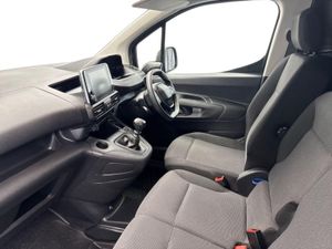 Peugeot Partner 1.5HDI ACTIVE PLUS *JUST IN* €75 P - Image 2