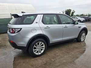 182 Discovery Sport 7 seater Auto - Image 3
