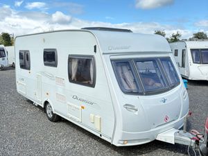 Lunar Quasar 4 Berth Fixed Bed Caravan - Image 2