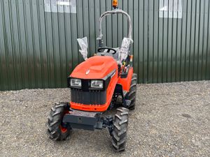 New Avenger 26 Compact Tractor - Image 2