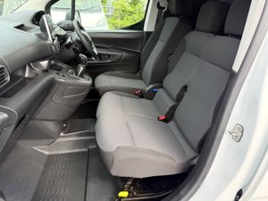 2021 PEUGEOT PARTNER 1.5 HDI PROFESSIONAL 3 SEAT - Image 4