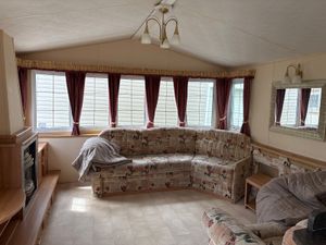 ANOTHER BARGAIN HERE AT MC FADDENS MOBILE HOME WAR - Image 3