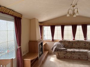 ANOTHER BARGAIN HERE AT MC FADDENS MOBILE HOME WAR - Image 4