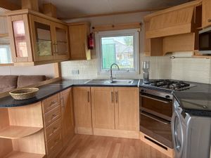 UNIQUE SPACIOUS AND A TOTAL BARGAIN WINTER PACK - Image 2