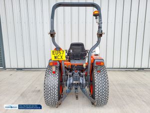 2008 Kubota L3200 - Image 2