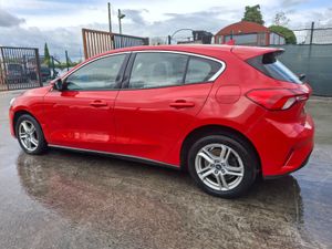 182 Ford Focus  Zetec - Image 3