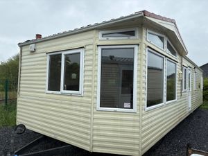 UNIQUE SPACIOUS AND A TOTAL BARGAIN WINTER PACK - Image 2