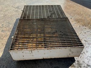 72" x 48" SPILL TRAY / CONTAINMENT BUND...... 724. - Image 4