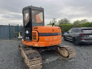 7 ton hitachi digger - Image 4