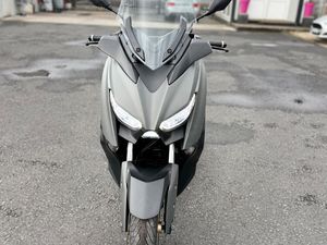 YAMAHA XMAX 300  2021 LOW KMS - Image 4