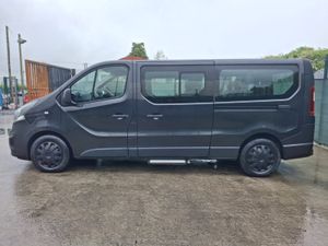 2017 Opel Vivaro mini bus 9 seater - Image 2