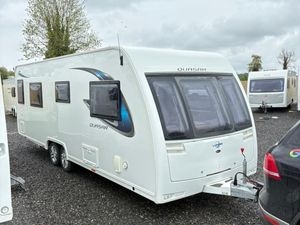 Lunar Quasar 4 Berth Fixed Island Bed Caravan - Image 2