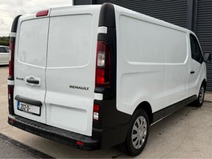 Renault Trafic LL30 ENERGY DCI 120 BUSINESS P - Image 4