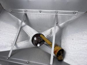USED CAVALLO 1.2 TONNE SPREADER - Image 4