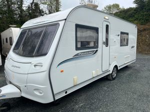Coachman pastiche fixed bed - Image 4