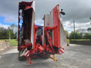 2019 Kuhn FC 8830D Rear Butterfly Mower - Image 3