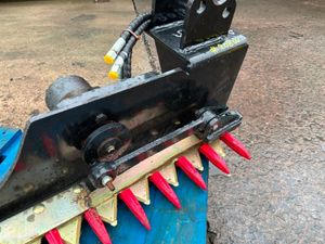 MINI DIGGER FINGER BAR..HEDGE CUTTER - Image 4