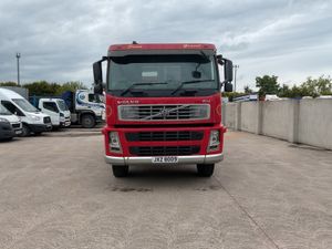 2008 Volvo FM400 8x4 Steel Tipper - Image 2