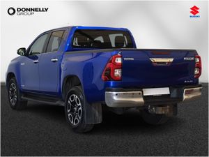 Toyota Hilux Diesel Invincible - Image 2